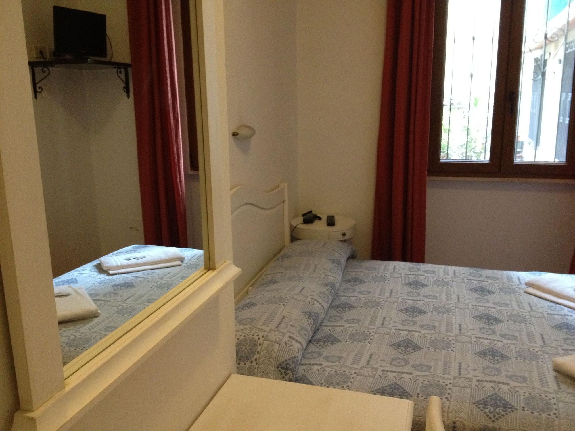 Albergo Sonia Florence Ngoại thất bức ảnh